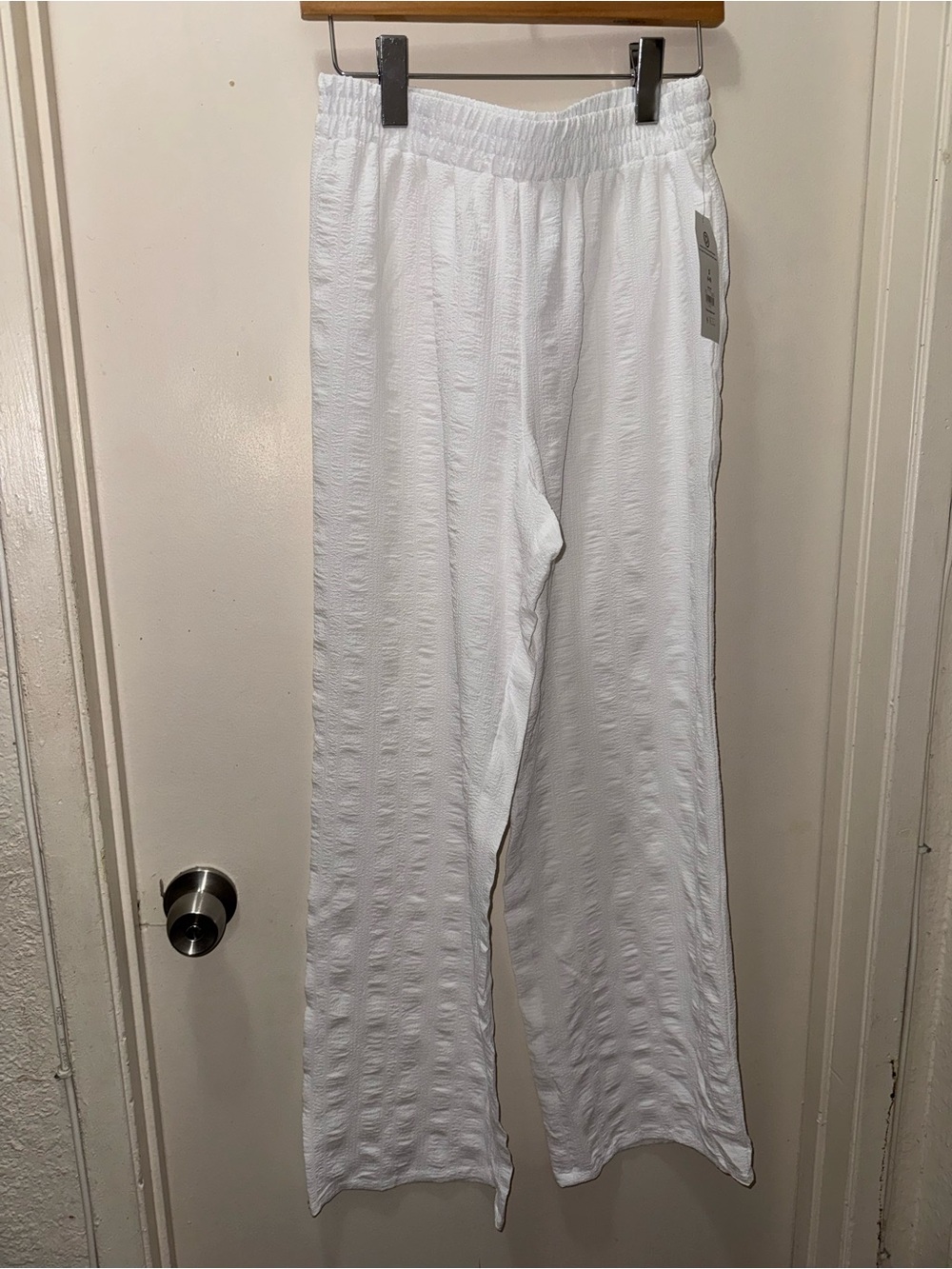 Time and Tru White Textured Wide-Leg Pull-On Pants